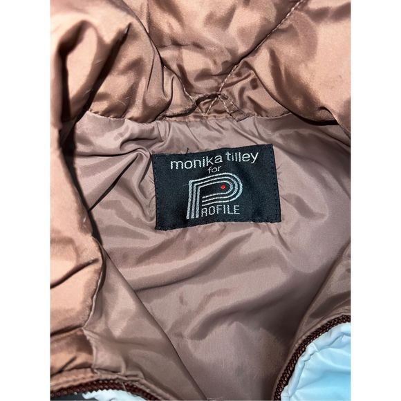 🎿 Vtg Monika Tilley Profile Mens Chevron Black Beige White Stripe Zip Down Vest - Picture 5 of 7